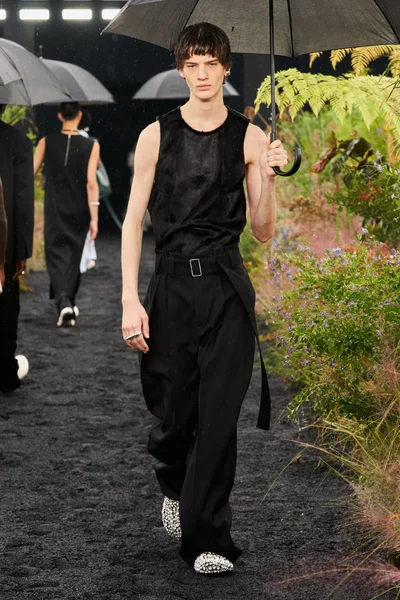 Look 29